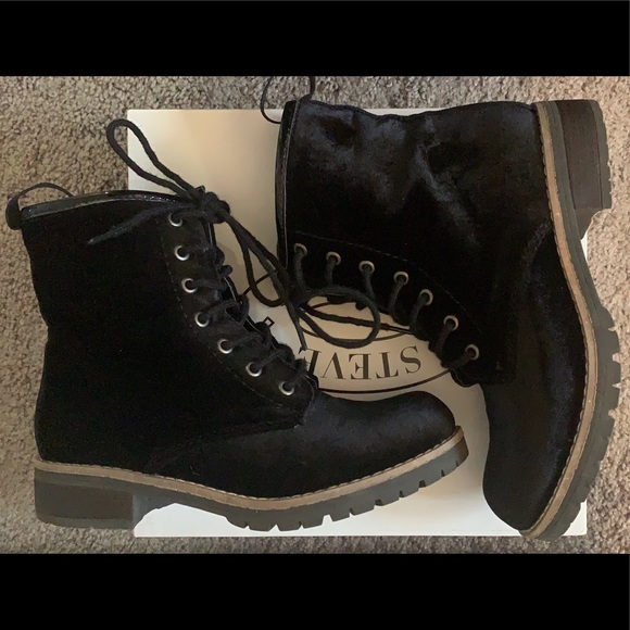 Jessica Simpson - Barreta Size: 7 - Picture 2 of 6